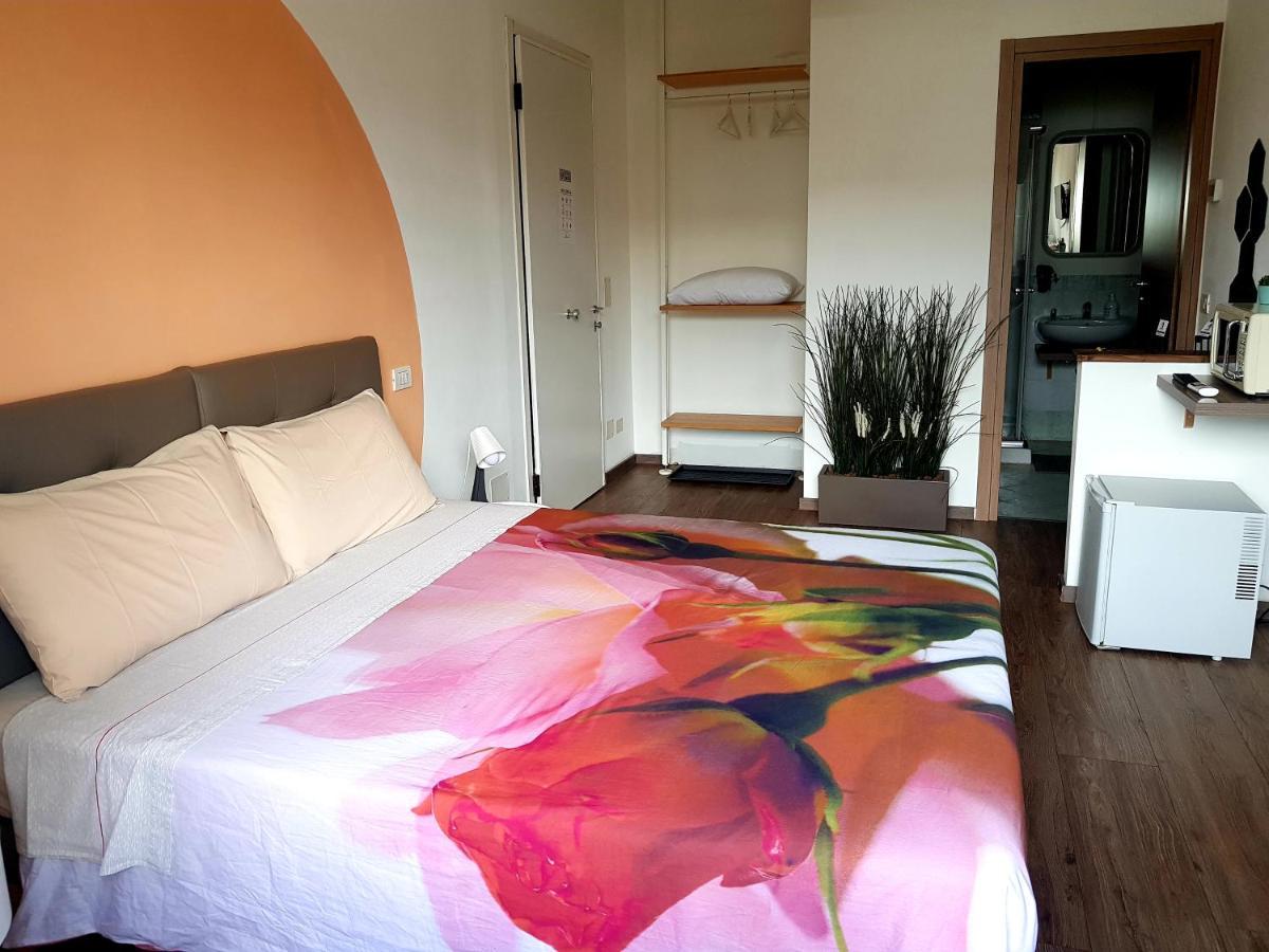 Sleep & Fly Malpensa Bed & Breakfast Case Nuove  Exterior photo